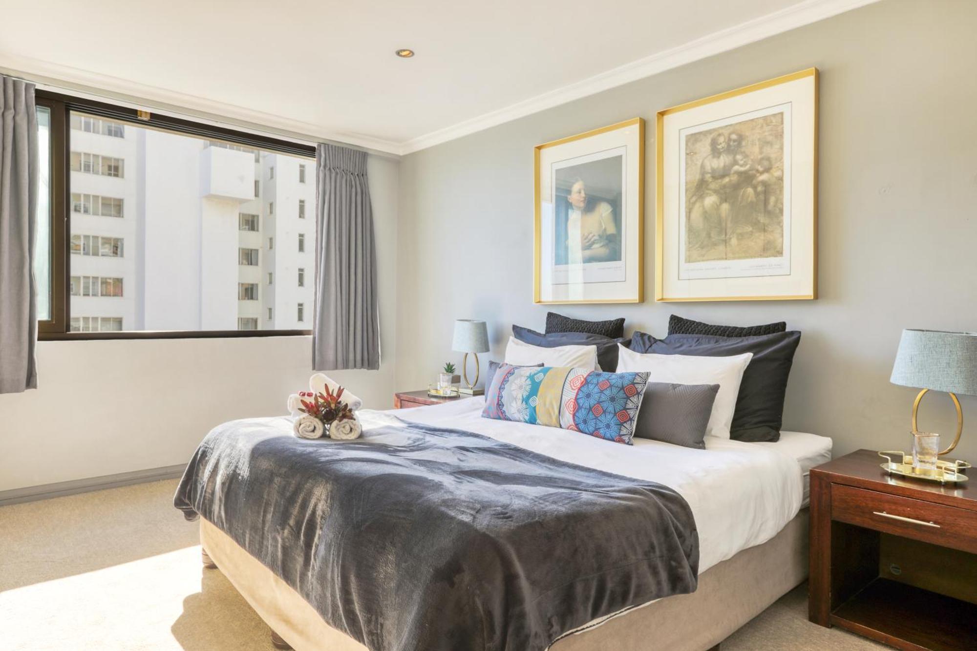 Backup-Powered Bantry Bay View 2 Bed Apartment 케이프타운 외부 사진