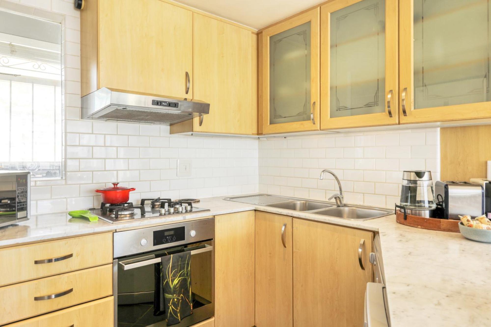 Backup-Powered Bantry Bay View 2 Bed Apartment 케이프타운 외부 사진