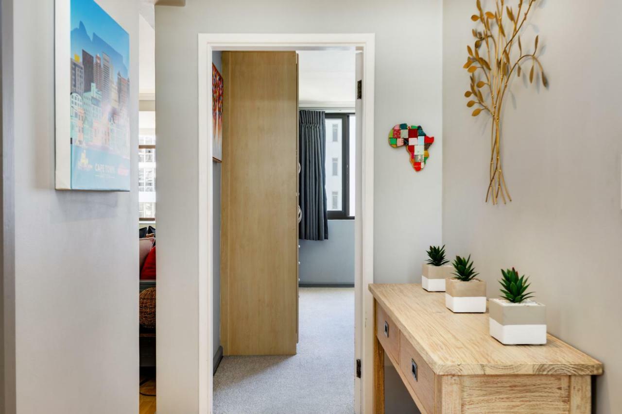 Backup-Powered Bantry Bay View 2 Bed Apartment 케이프타운 외부 사진