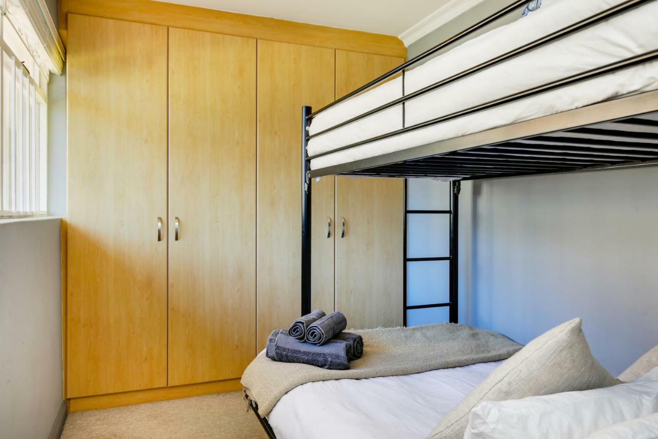 Backup-Powered Bantry Bay View 2 Bed Apartment 케이프타운 외부 사진