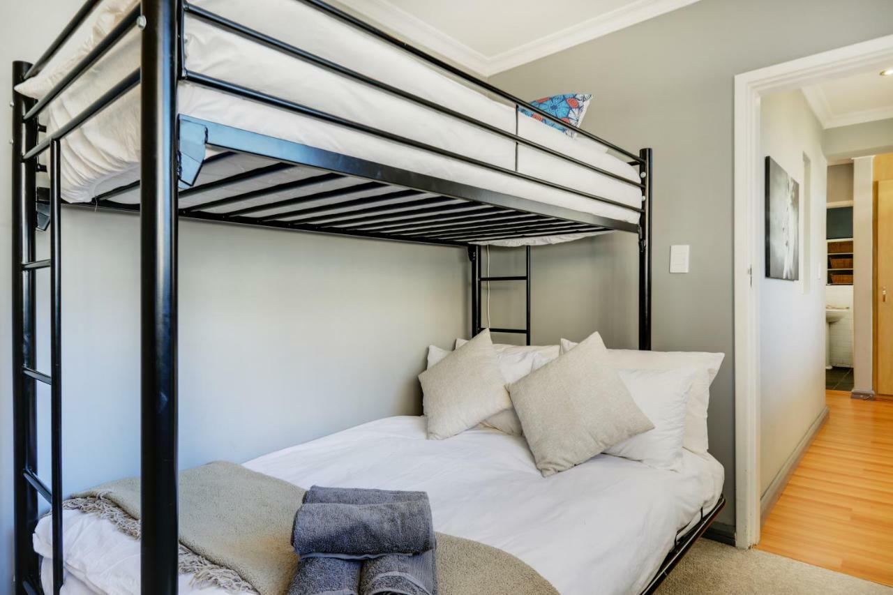 Backup-Powered Bantry Bay View 2 Bed Apartment 케이프타운 외부 사진